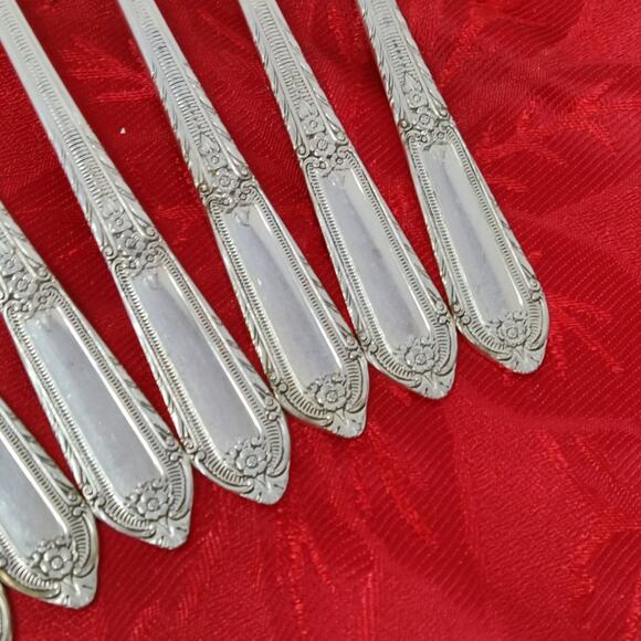 8X DF COTILLION Rogers Vintage Silverplate Flatware IS Dinner Forks - Picture 7 of 13